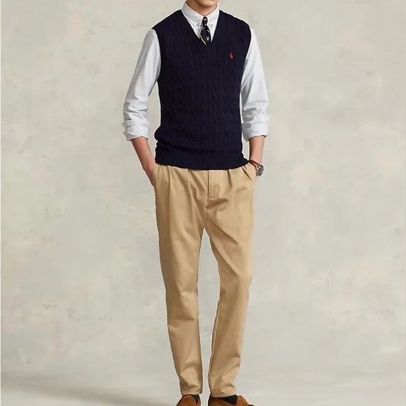 Ralph Lauren Men's Dark Blue V-Neck Sweater Vest - Picture 2 of 10